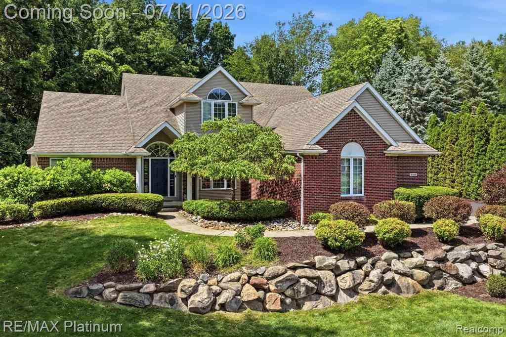 Homes For Sale - 9159 Toddsway Drive <br/> Brighton, MI 48114