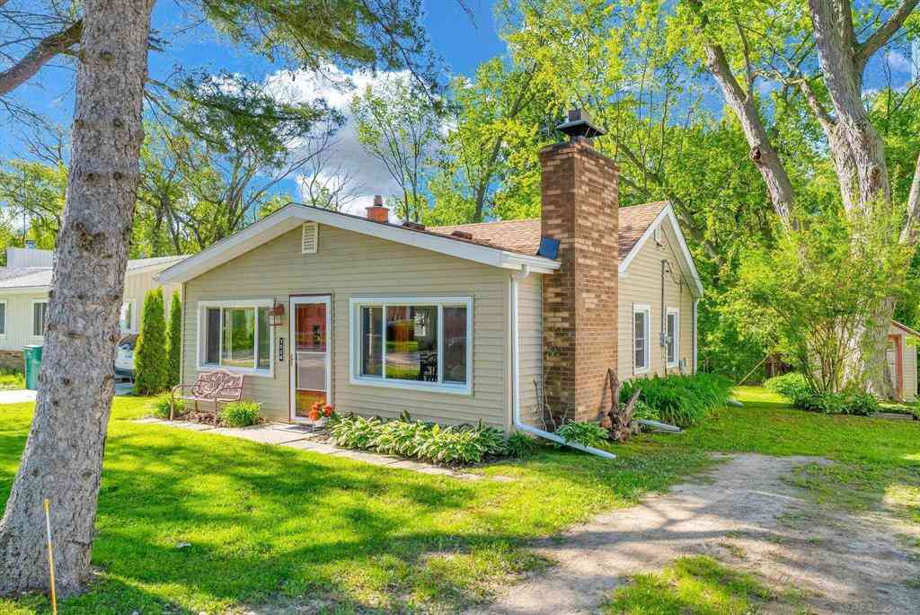 Homes For Sale - 7526 Elmwood Road <br/> Lexington, MI 48450