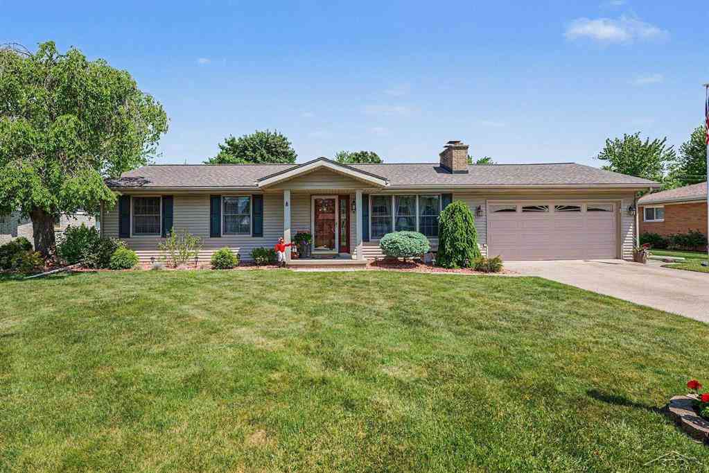 Homes For Sale - 4400 Beckett Place <br/> Saginaw, MI 48603