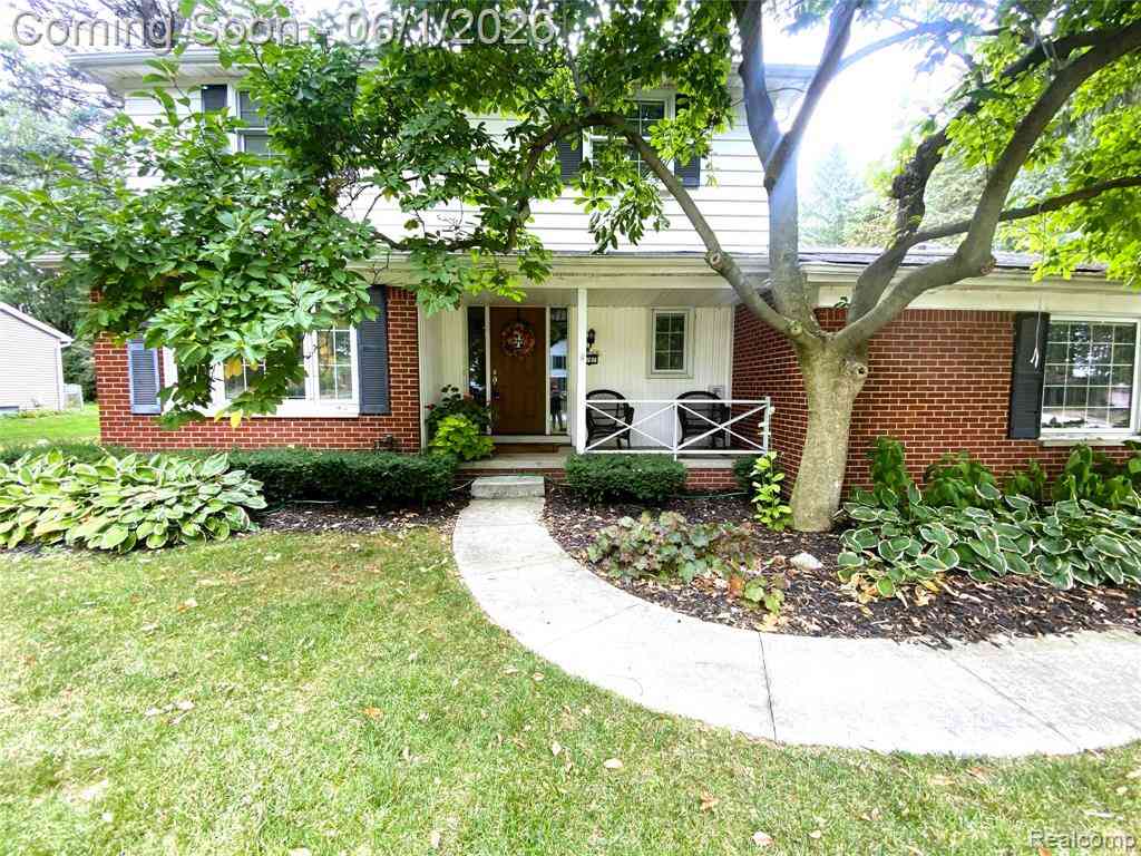 Homes For Rent - 1707 Fox River Drive <br/> Bloomfield Hills, MI 48304
