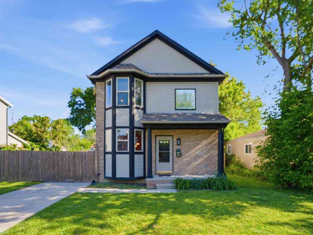 Homes For Sale - 90 W Milton Avenue <br/> Hazel Park, MI 48030