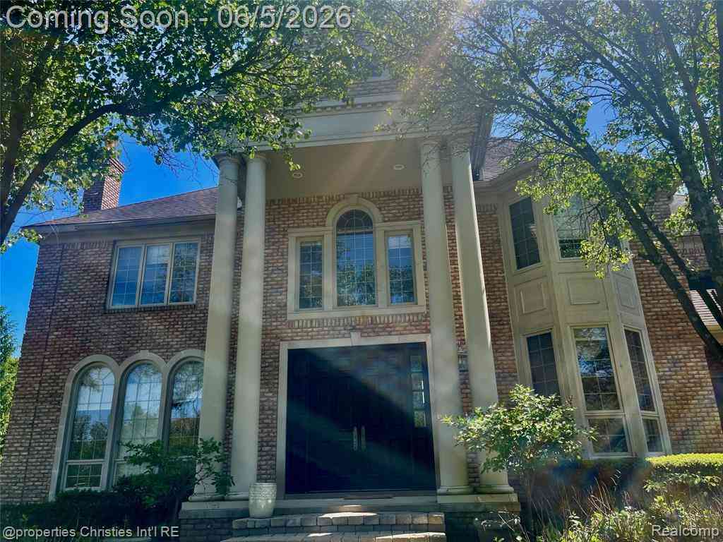 Homes For Sale - 47515 Bellagio Drive <br/> Northville, MI 48167