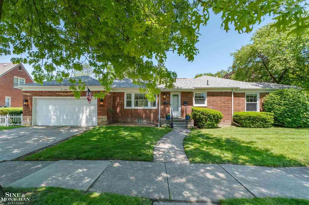 Homes For Sale - 486 Bournemouth Road <br/> Wayne County, Grosse Pointe Farms, MI 48236