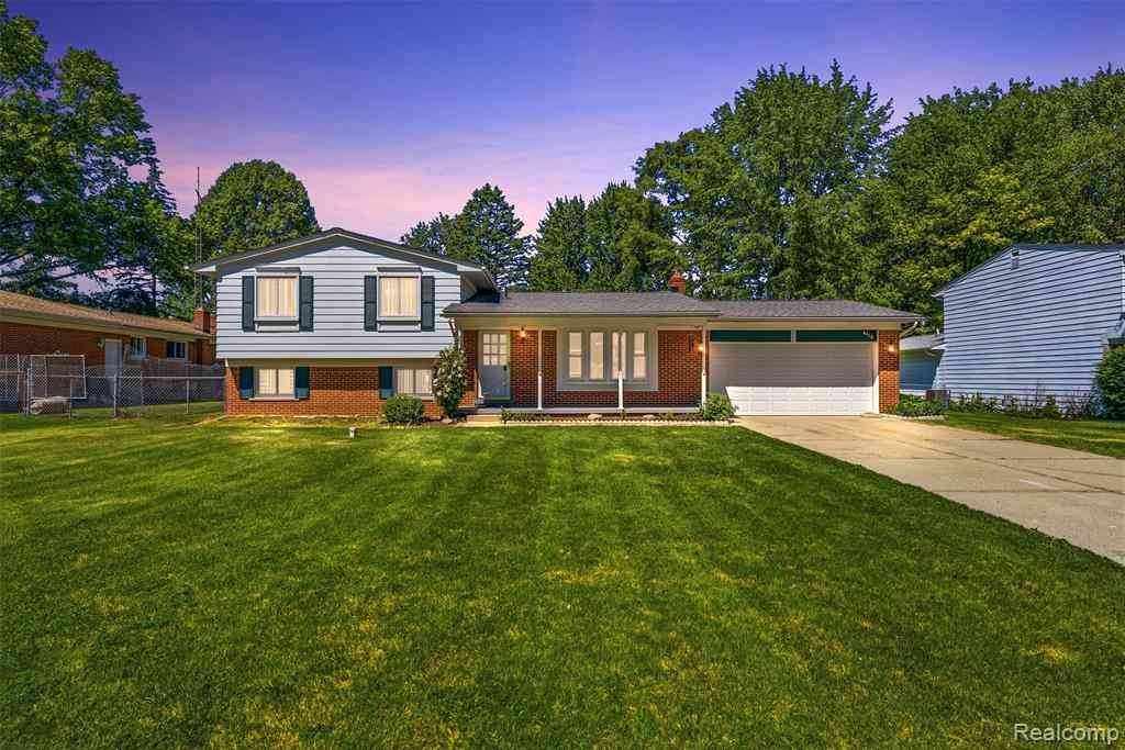 Homes For Sale - 4410 Wickfield Drive <br/> Flint, MI 48507