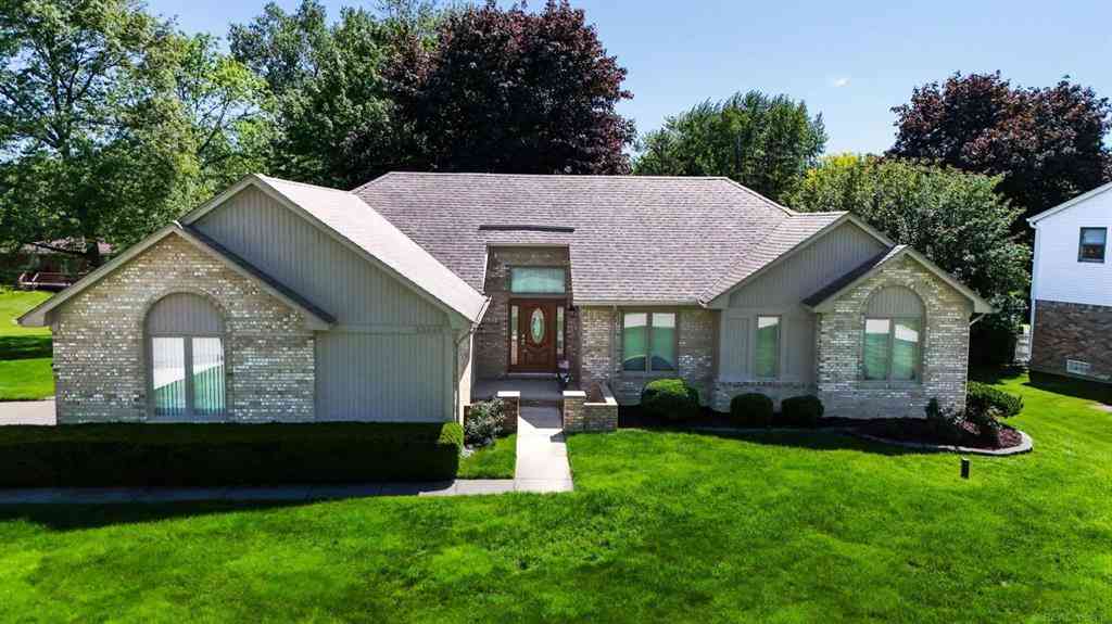 Homes For Sale - 53240 Hillside Drive <br/> Utica, MI 48316