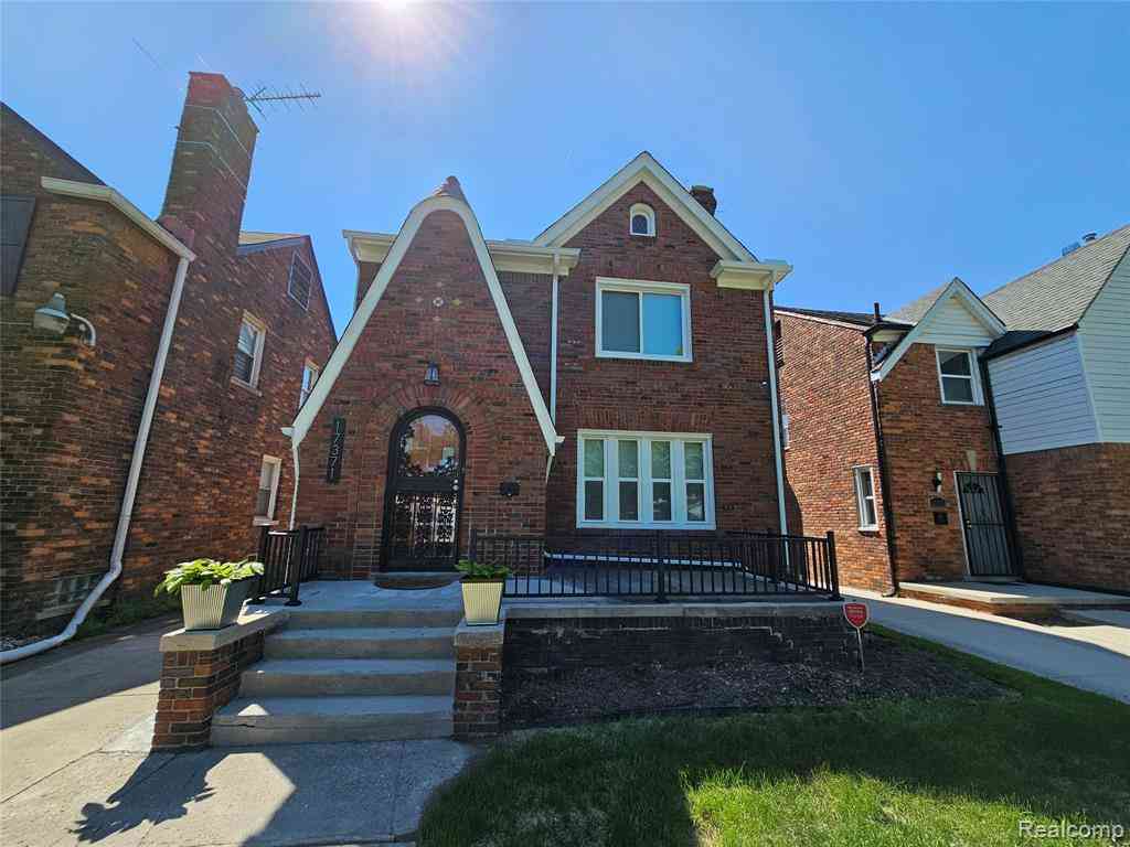 Homes For Sale - 17371 Pennington Drive <br/> Detroit, MI 48221