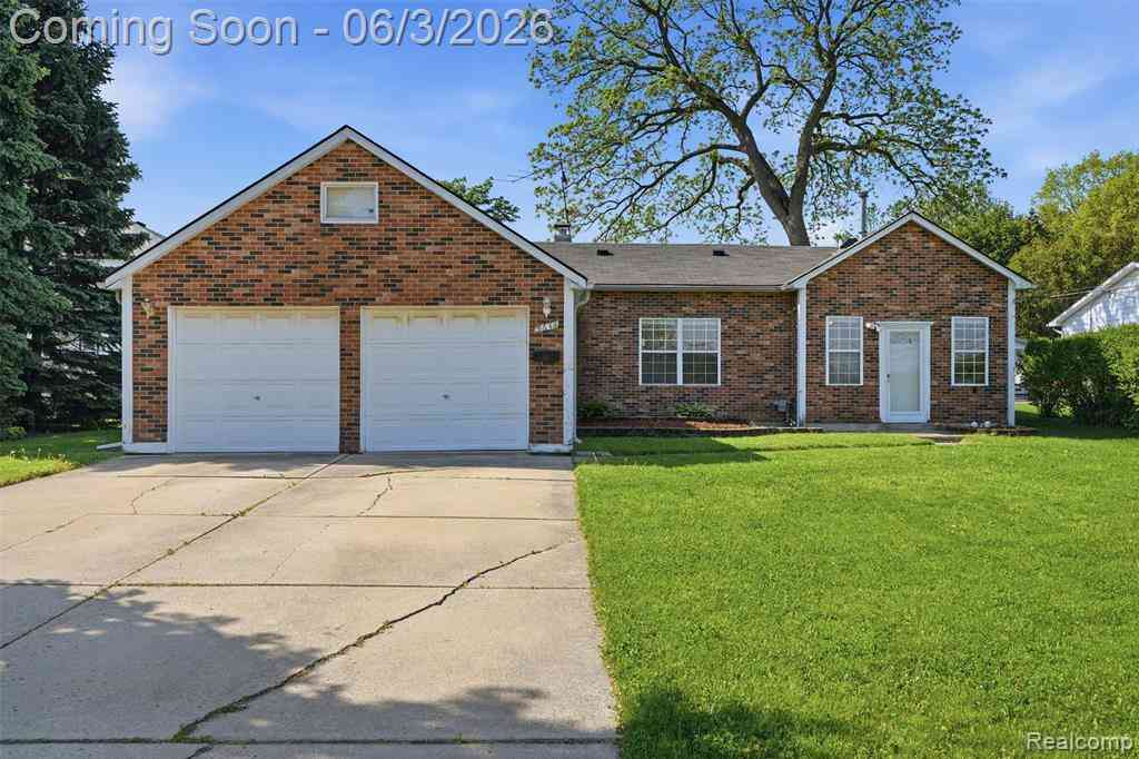Homes For Sale - 5634 Chicago Road <br/> Warren, MI 48092