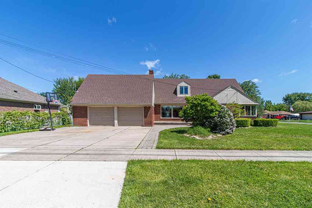 Homes For Sale - 30007 Maison Street <br/> Saint Clair Shores, MI 48082