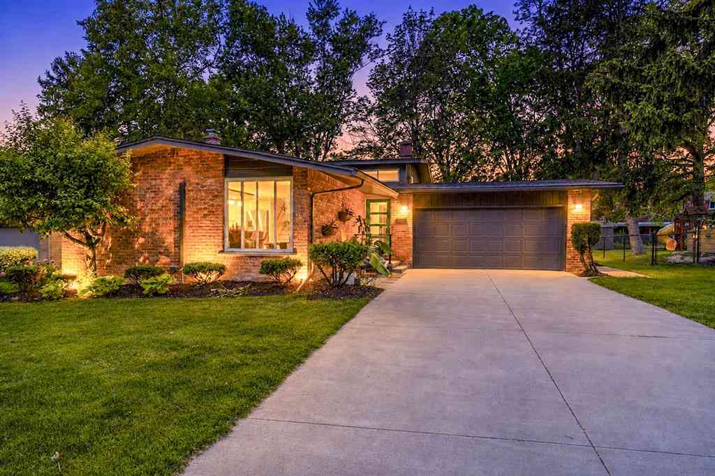 Homes For Sale - 2740 Manchester Road <br/> Ann Arbor, MI 48104
