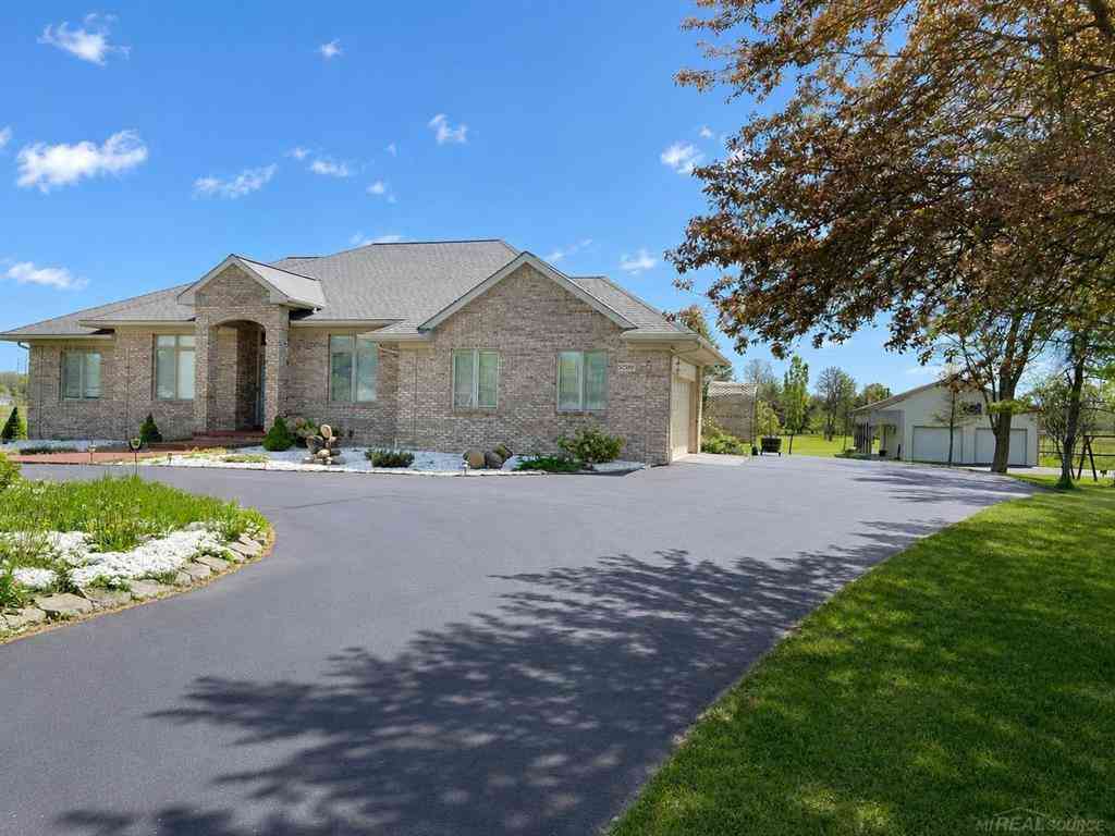 Homes For Sale - 52590 North Avenue <br/> Macomb, MI 48042