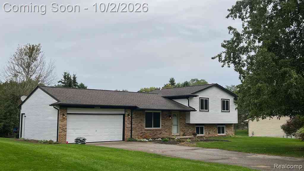 Homes For Sale - 2668 Grass Valley Drive <br/> Oakland County, White Lake, MI 48383