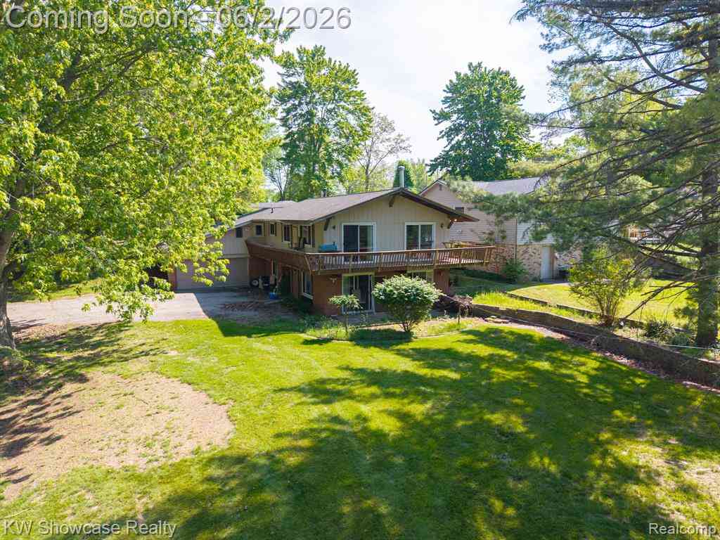 Homes For Sale - 820 Clara Street <br/> Commerce Twp, MI 48390