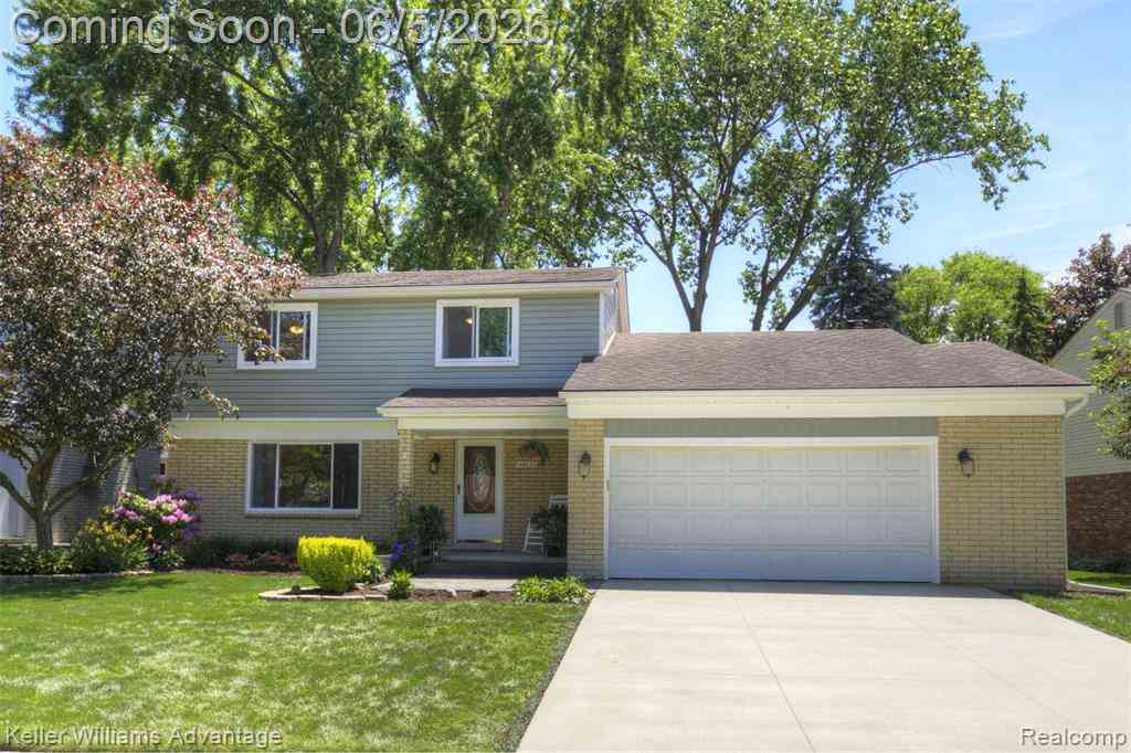 Homes For Sale - 46037 Gainsborough Drive <br/> Canton, MI 48187