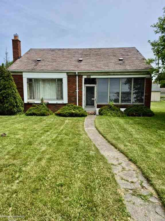 Homes For Sale - 29290 Utica Road <br/> Macomb County, Roseville, MI 48066