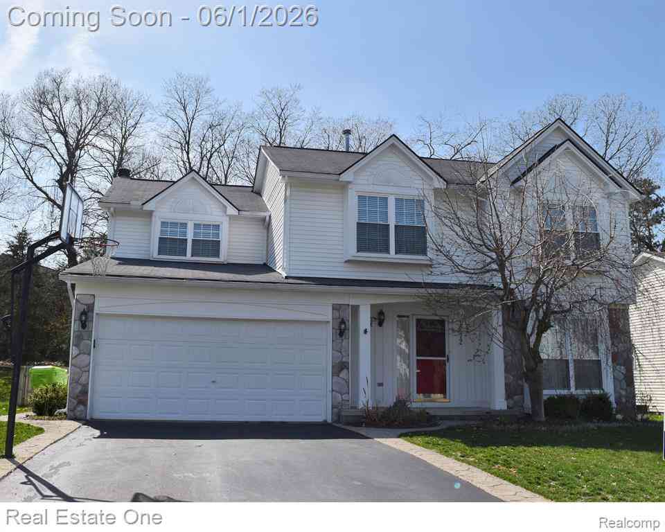 Homes For Rent - 1272 Poppy Hill Drive <br/> Oxford, MI 48371