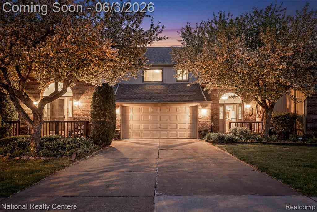 Condo For Sale - 2203 Rochelle Park Drive <br/> Rochester, MI 48309