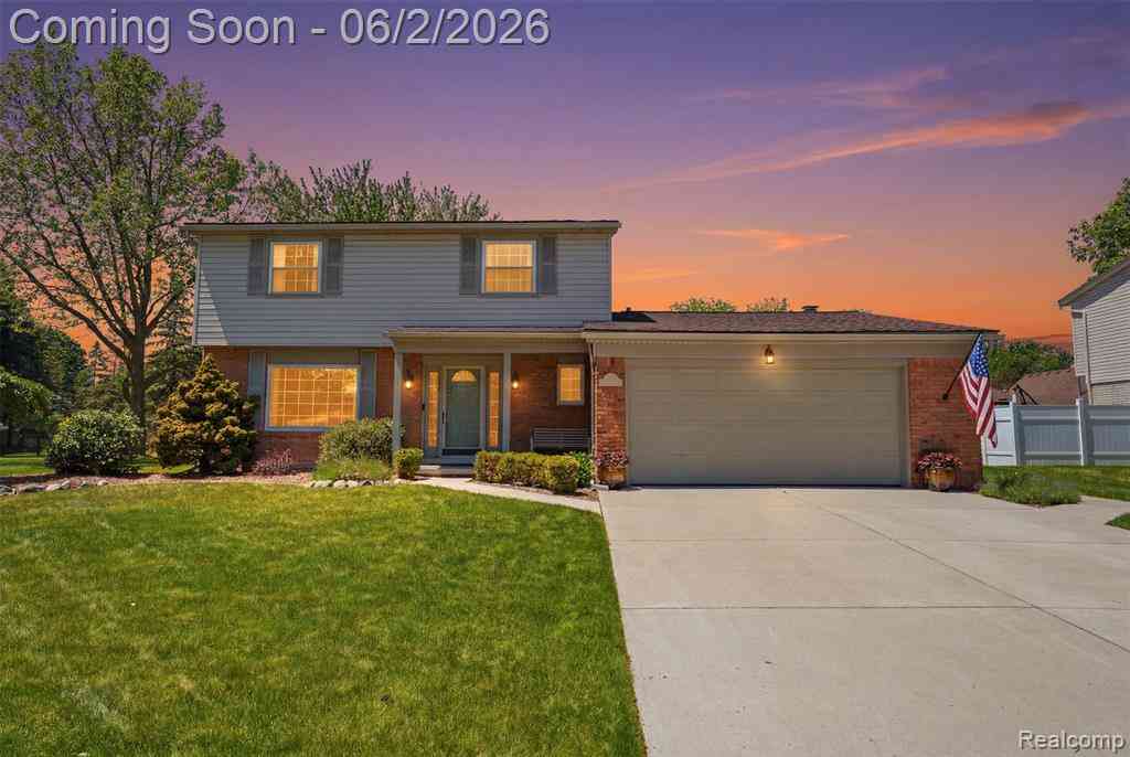 Homes For Sale - 19021 Fairway Street <br/> Livonia, MI 48152