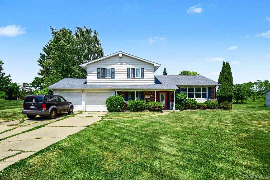 Homes For Sale - 6156 Trenton Drive <br/> Flint, MI 48532