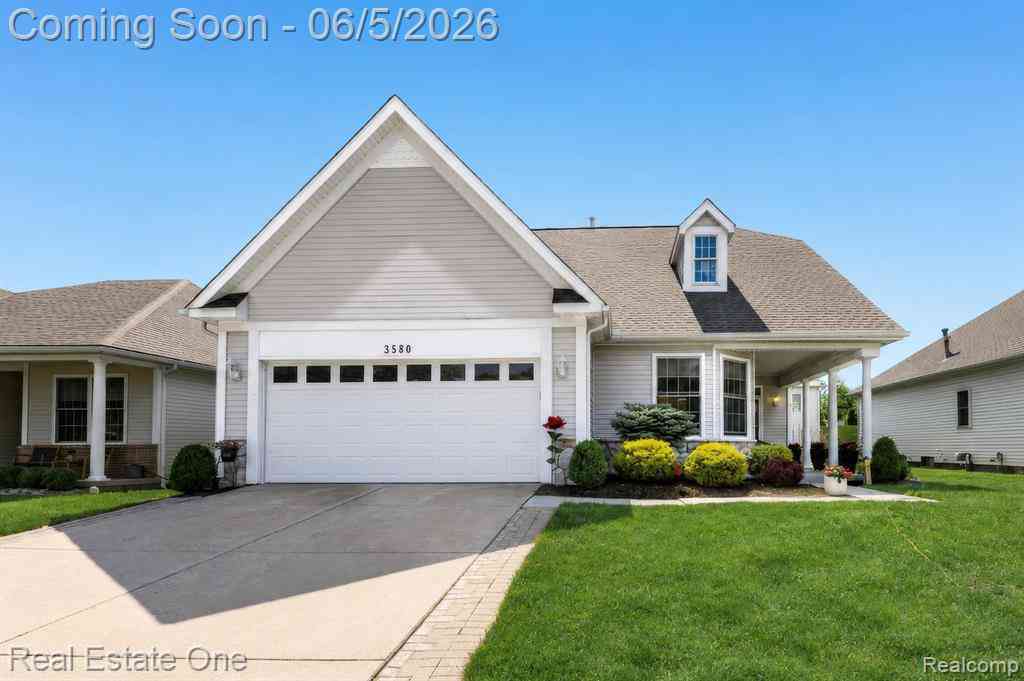 Condo For Sale - 3580 Riverside Drive <br/> Auburn Hills, MI 48326