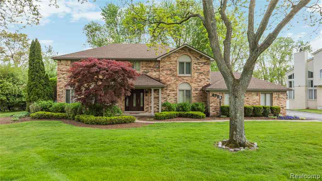 Homes For Sale - 4700 S Valleyview Road <br/> West Bloomfield, MI 48323
