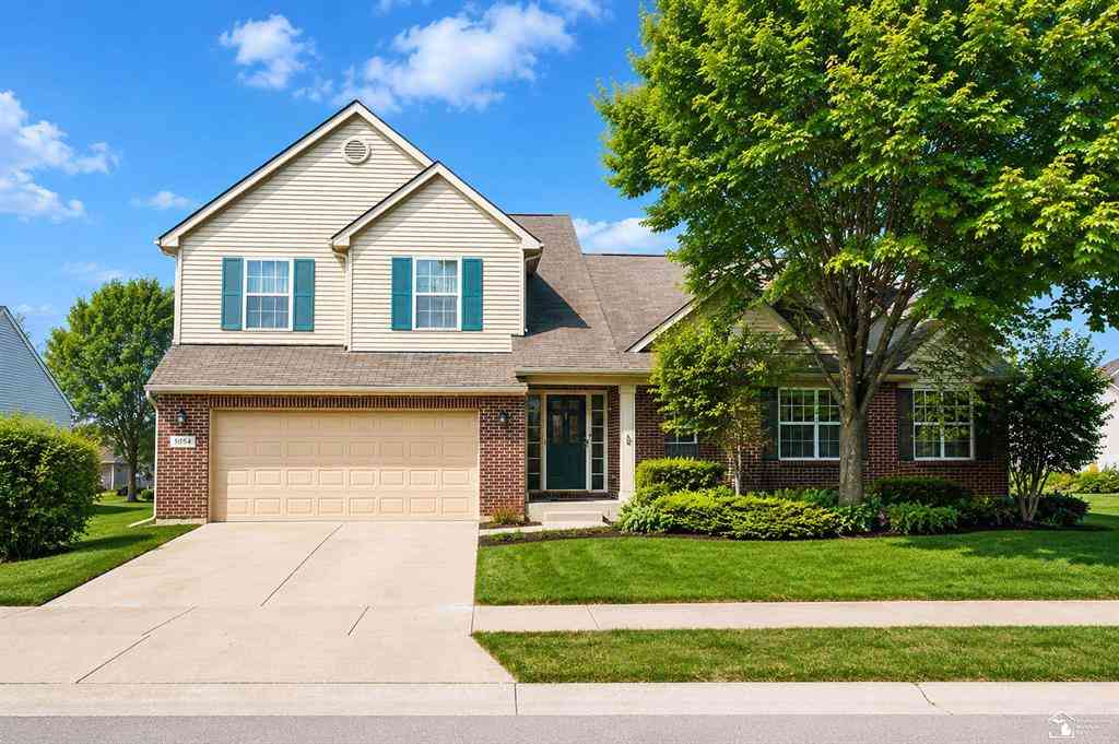 Condo For Sale - 5054 Breckenridge Drive <br/> Ypsilanti, MI 48197