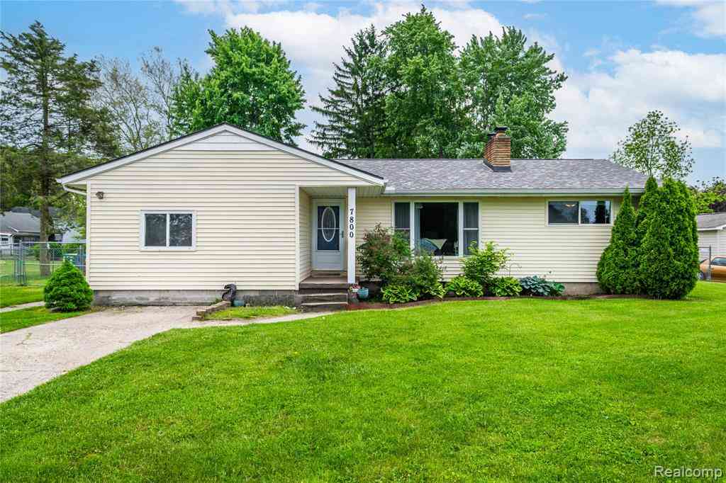 Homes For Sale - 7800 Maple Street <br/> Birch Run, MI 48415