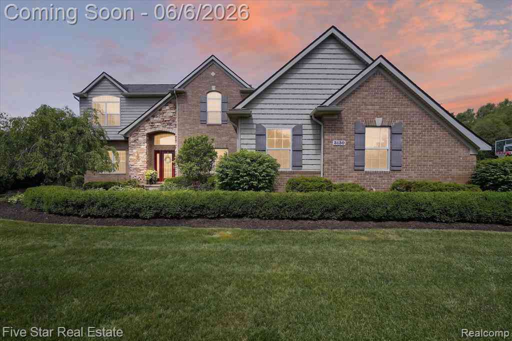 Homes For Sale - 3130 Katie Lane <br/> Oakland County, Milford, MI 48380