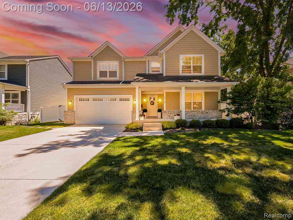 Homes For Sale - 1724 Taylor Avenue <br/> Royal Oak, MI 48067