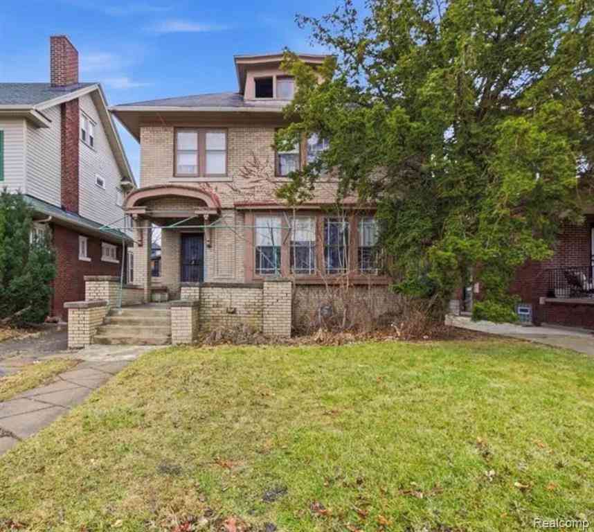 Homes For Sale - 2057 Atkinson Street <br/> Detroit, MI 48206