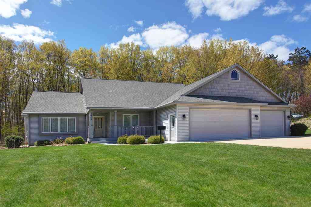 Homes For Sale - 1432 Nightingale Lane <br/> Kingsley, MI 49649