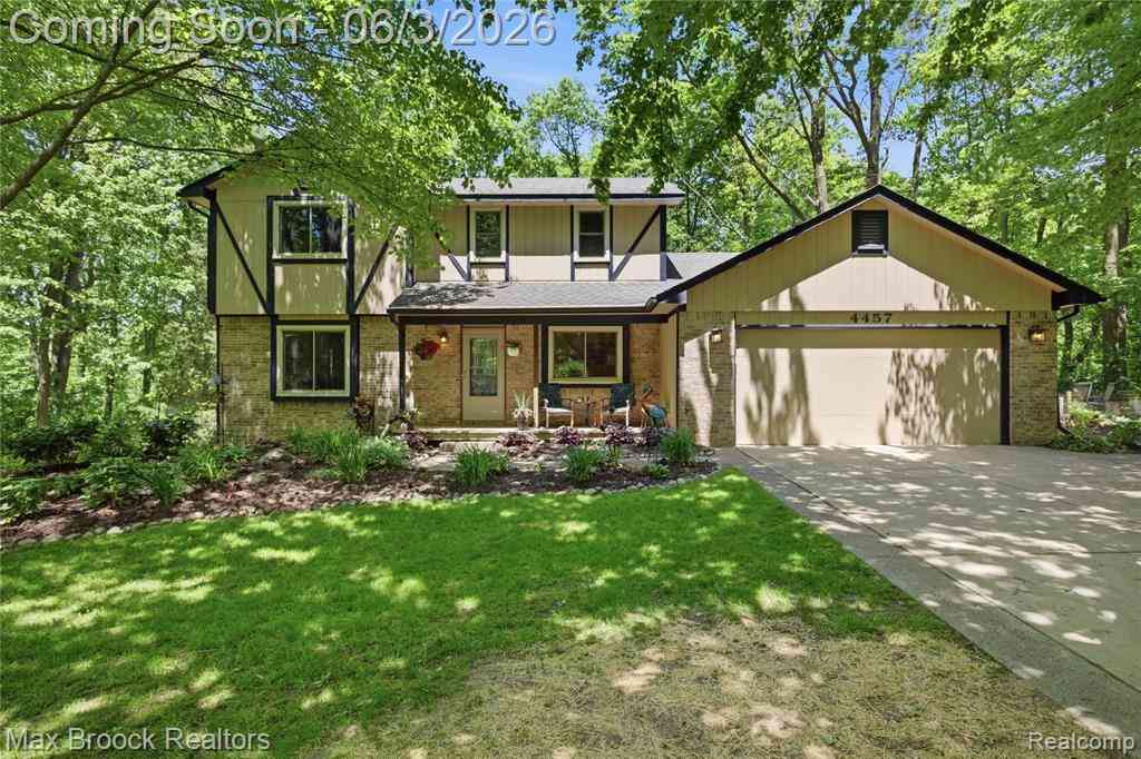 Homes For Sale - 4457 Fettig Trail <br/> Oakland County, White Lake, MI 48383