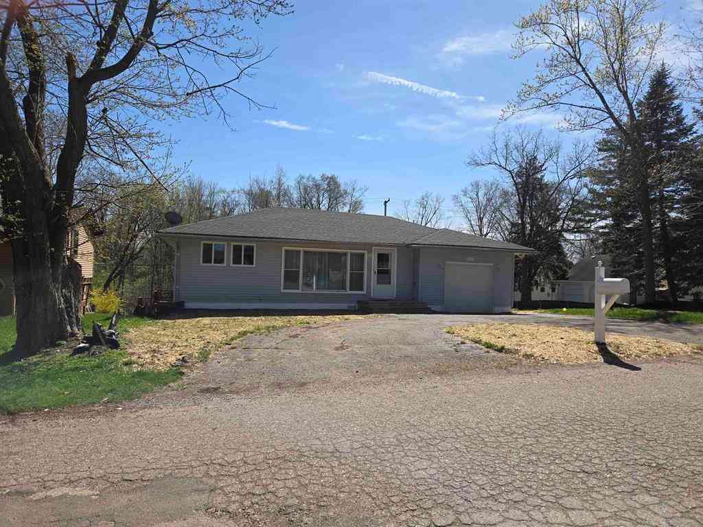 Homes For Sale - 6777 Dandison Boulevard <br/> West Bloomfield, MI 48324