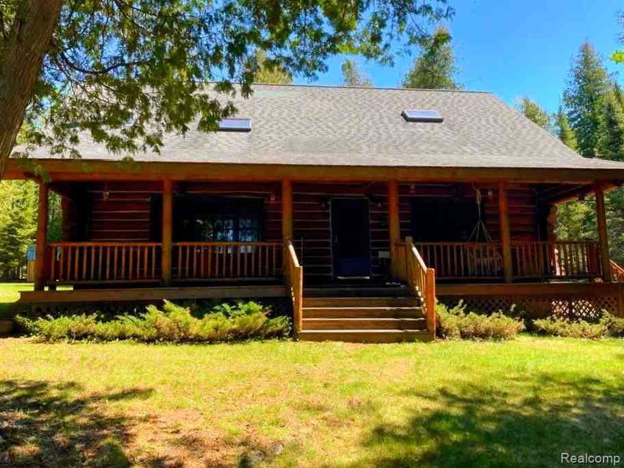 Homes For Sale - 2995 S Lakeshore Drive <br/> Pointe Aux Pins, MI 49775
