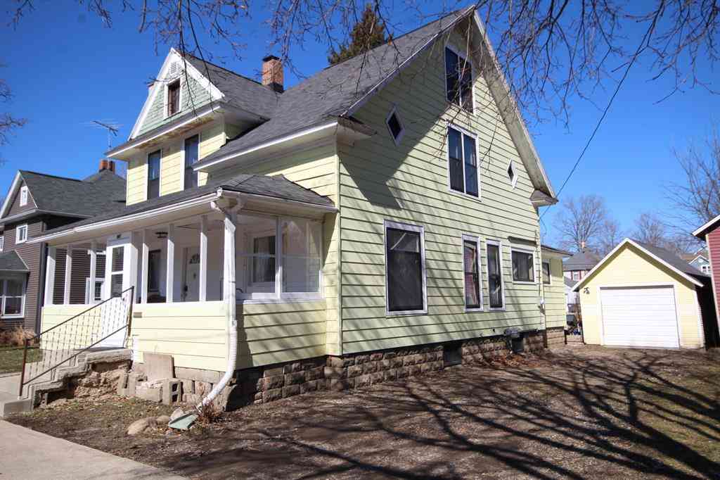 Homes For Sale - 114 W Park Street <br/> Kalamazoo County, Vicksburg, MI 49097