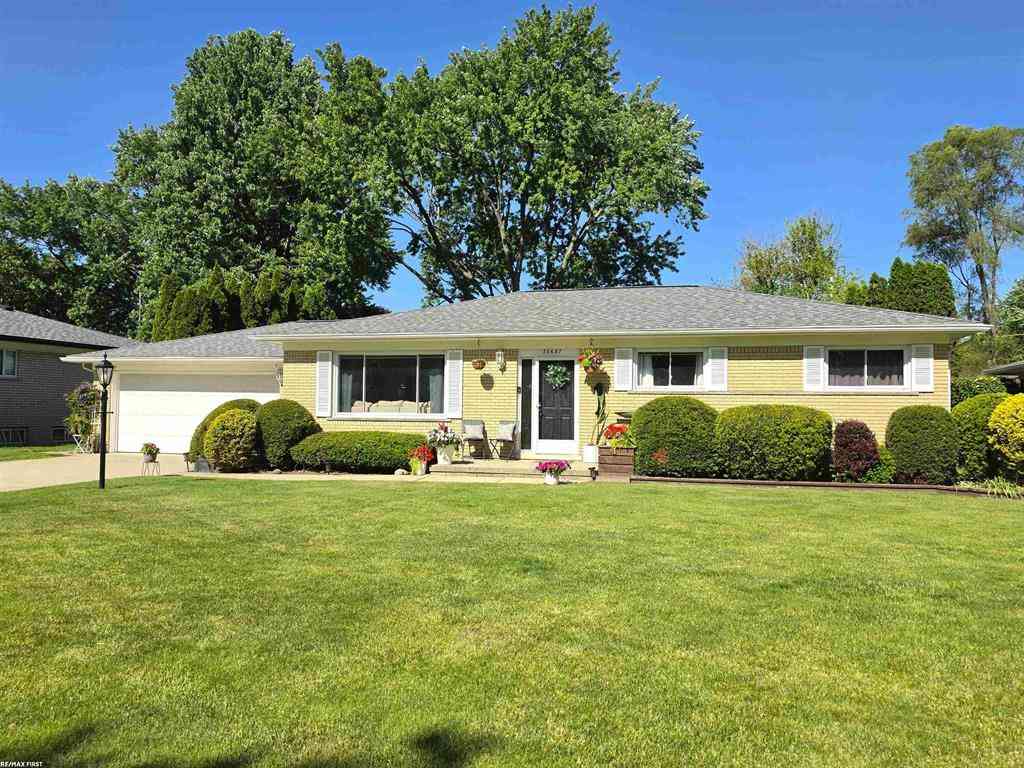 Homes For Sale - 36687 Briarcliff Road <br/> Sterling Heights, MI 48312