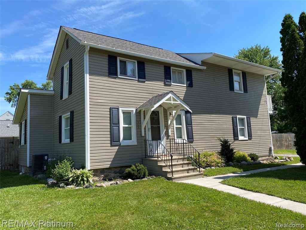 Homes For Sale - 505 E Frank Street <br/> Fowlerville, MI 48836