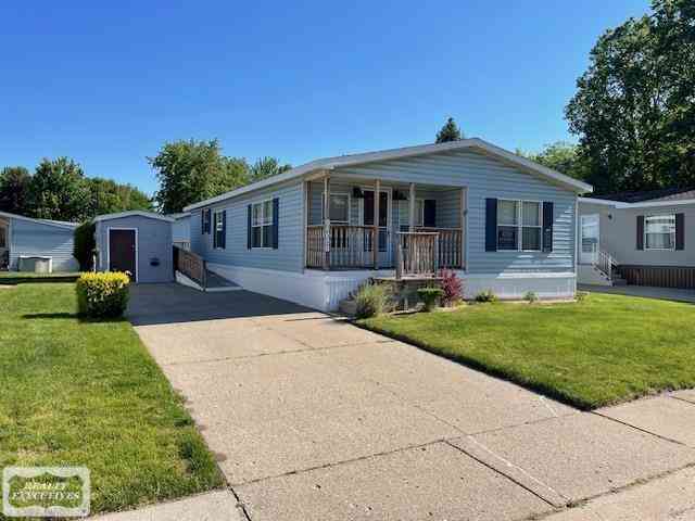 Homes For Sale - 12363 Cedar Knoll Court <br/> Shelby Twp, MI 48315