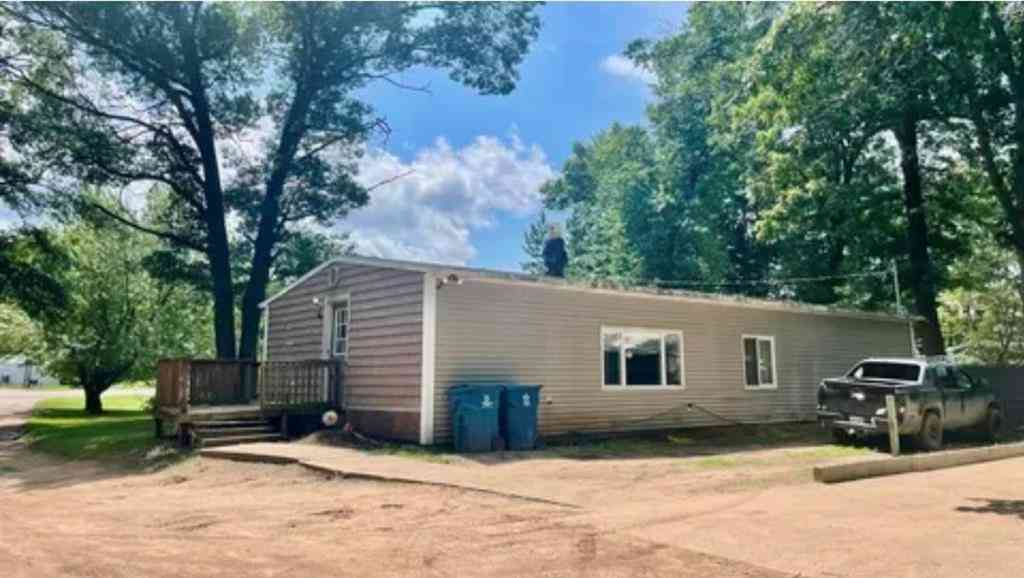 Homes For Sale - 654 W Isabella Road <br/> Midland, MI 48640
