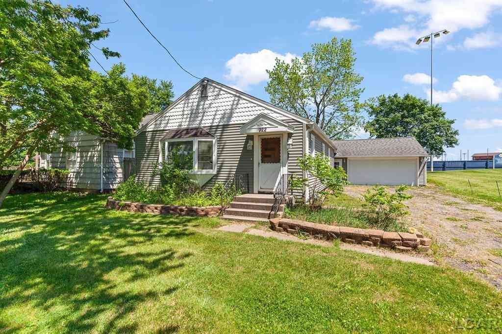 Homes For Sale - 922 Addison Street <br/> Adrian, MI 49221