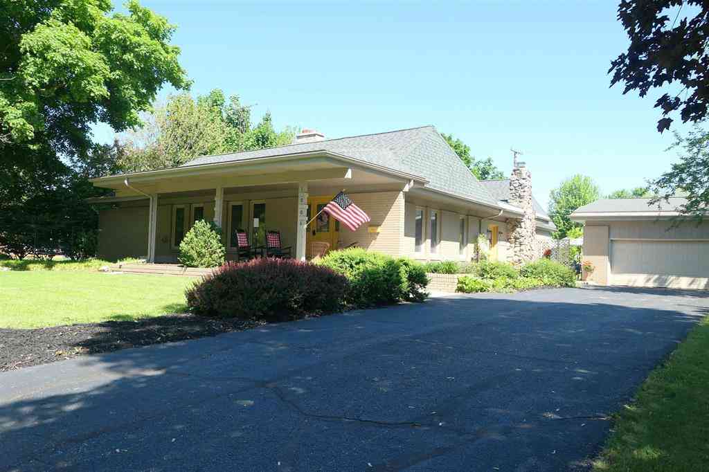 Homes For Sale - 1006 Falkirk Road <br/> Alma, MI 48801