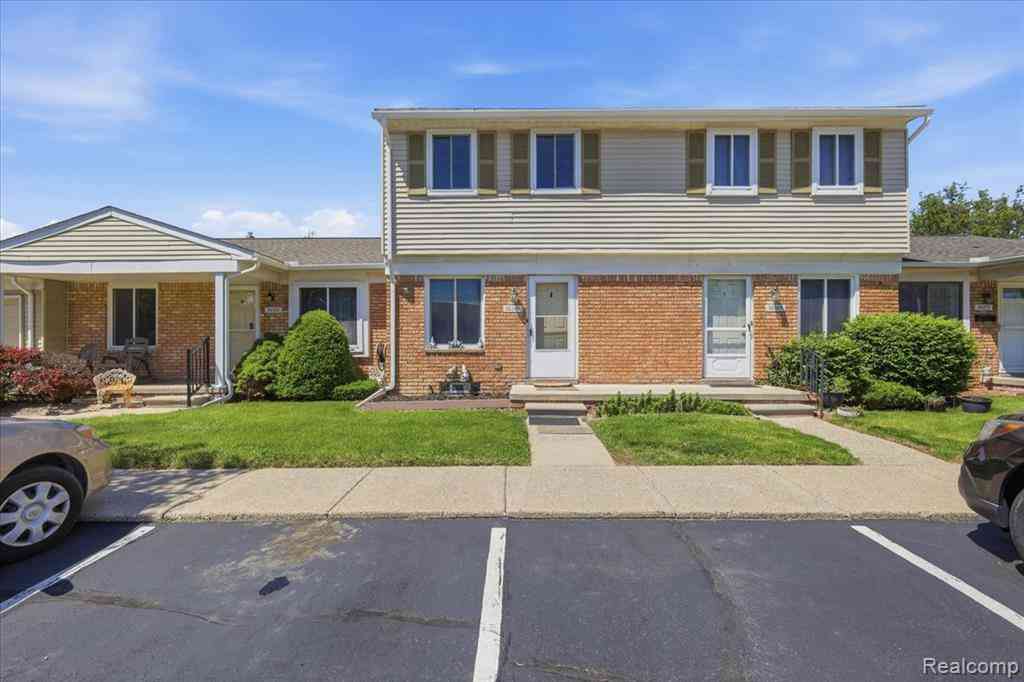 Condo For Sale - 16345 Benmar Drive <br/> Roseville, MI 48066