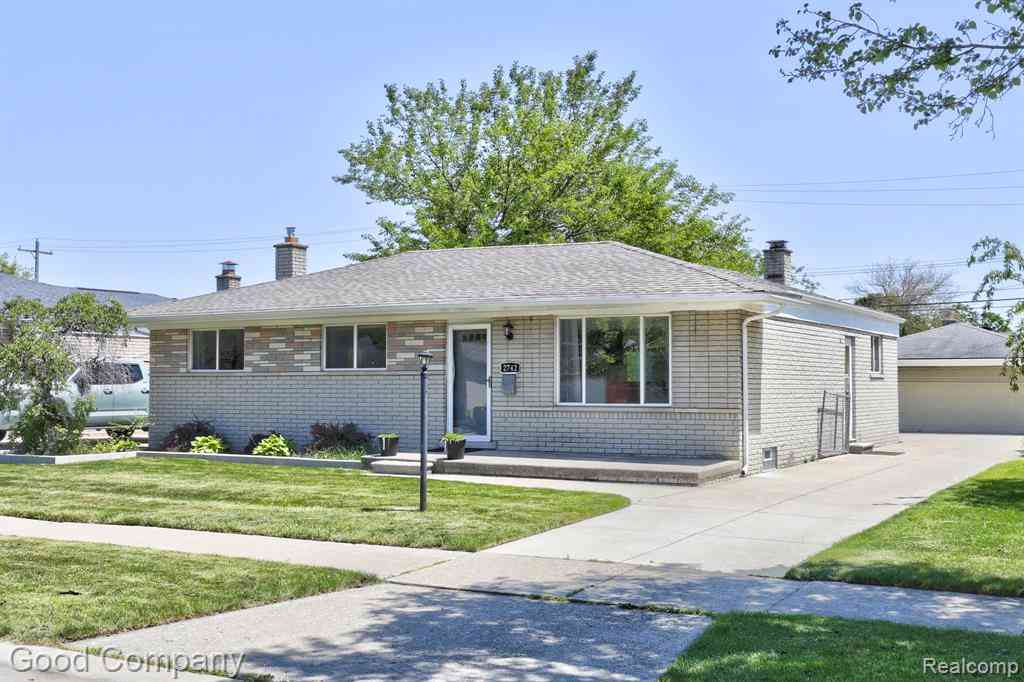 Homes For Sale - 2742 Downey Drive <br/> Troy, MI 48083
