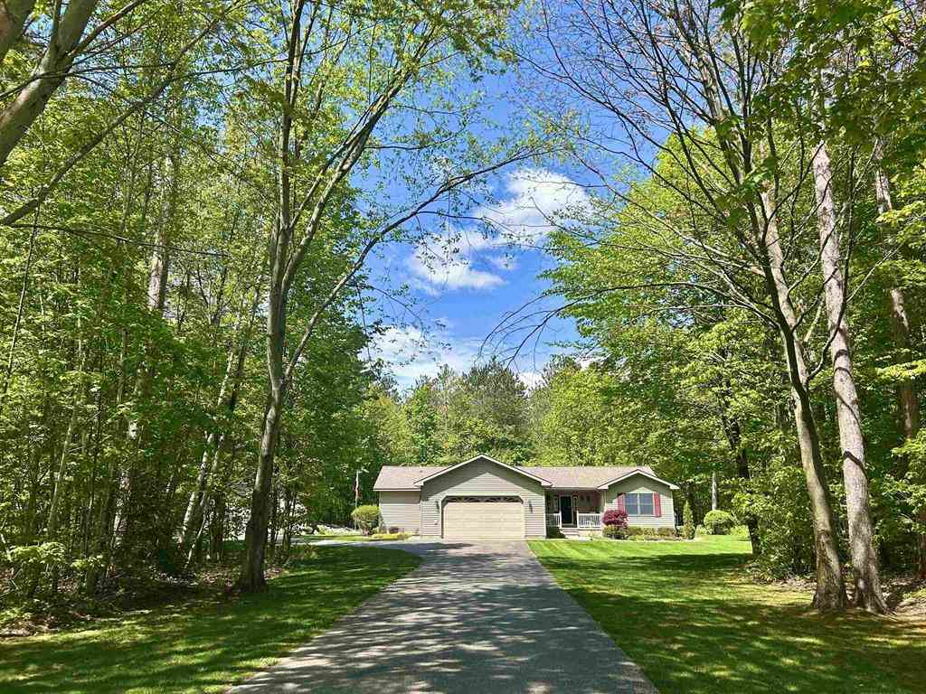 Homes For Sale - 18706 Cedar Run Road <br/> Traverse City, MI 49684
