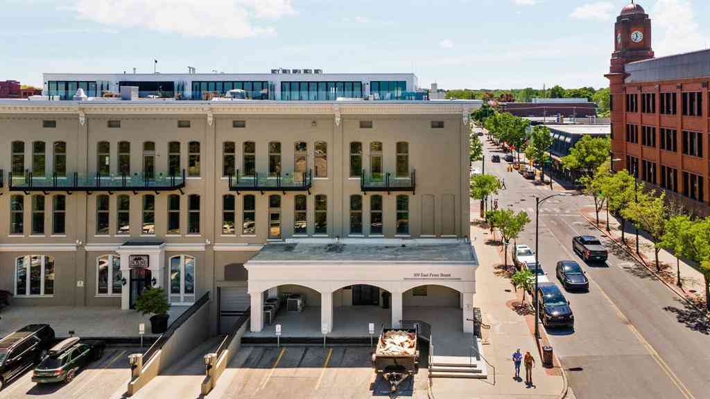 Condo For Sale - 109 E Front Street <br/> Traverse City, MI 49684