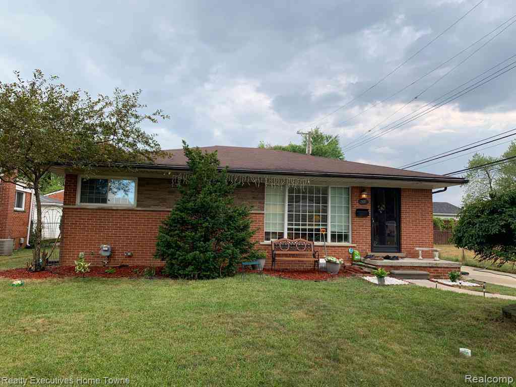 Homes For Rent - 29717 Milton Avenue <br/> Madison Heights, MI 48071