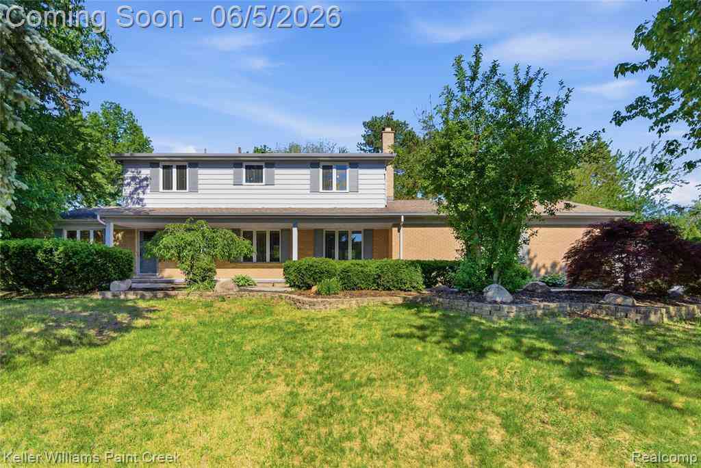Homes For Sale - 6966 Killarney Drive <br/> Troy, MI 48098