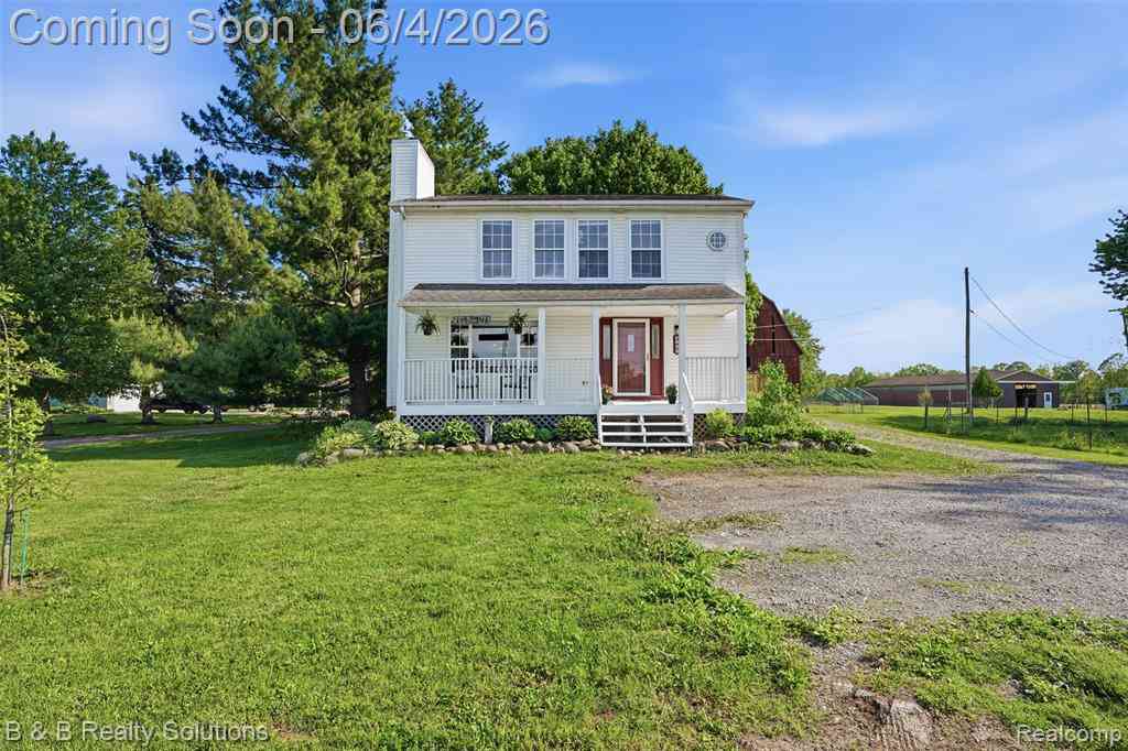 Homes For Sale - 8820 Almont Road <br/> Almont, MI 48003