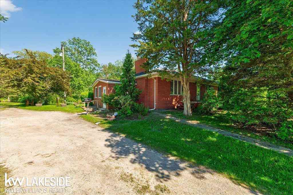 Homes For Sale - 57890 North Avenue <br/> Macomb County, Ray, MI 48096