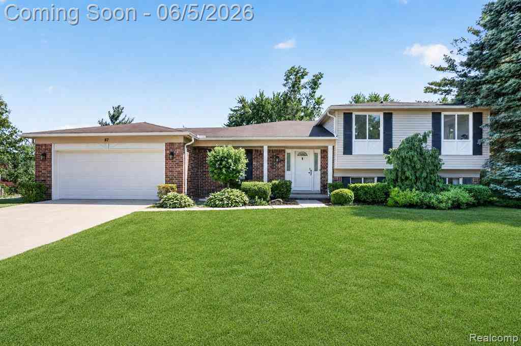 Homes For Sale - 87 Duncan Drive <br/> Troy, MI 48098