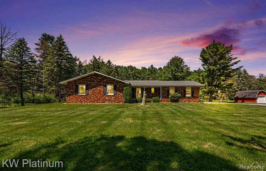 Homes For Sale - 9474 Bartel Road <br/> Columbus, MI 48063